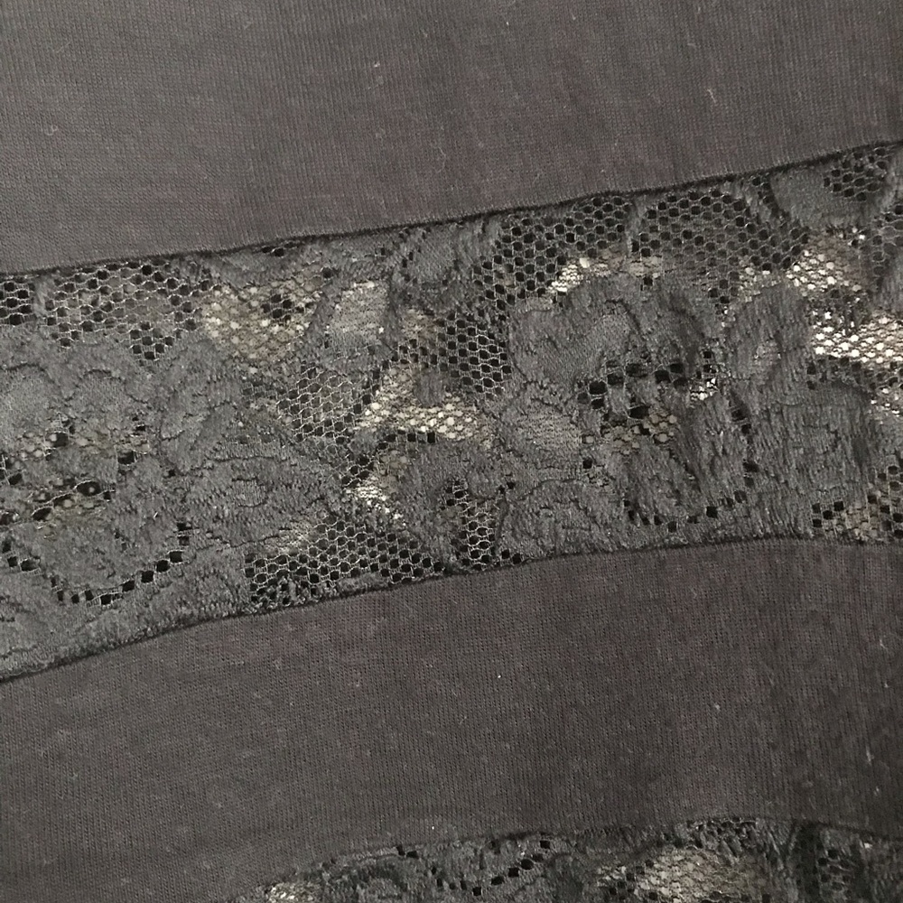 GUESS Top - Picture 4 of 4